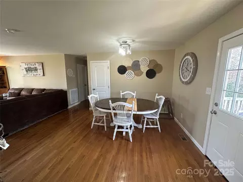 52 Restful Ln, Hickory, NC 28601 photo 8