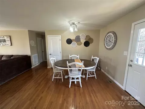52 Restful Ln, Hickory, NC 28601 photo 9