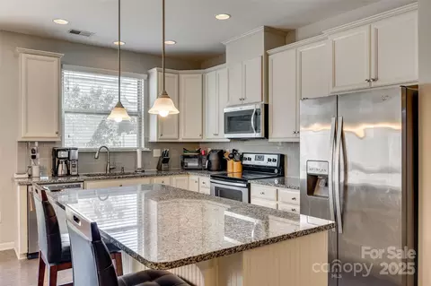 1213 Bhaltair Ln, Fort Mill, SC 29708 photo 9