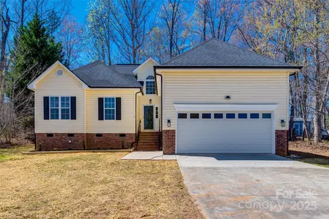 937 Brooklee Dr, Kings Mountain, NC 28086