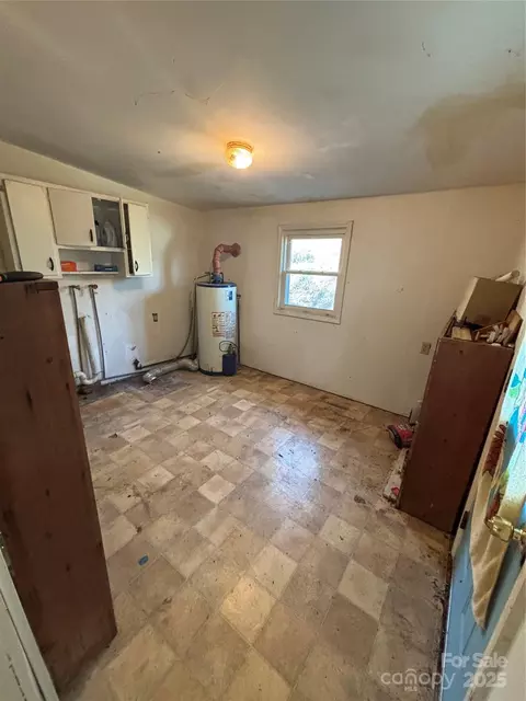 30 Porter St, Tryon, NC 28782 photo 7