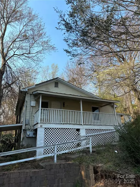 30 Porter St, Tryon, NC 28782 photo 4