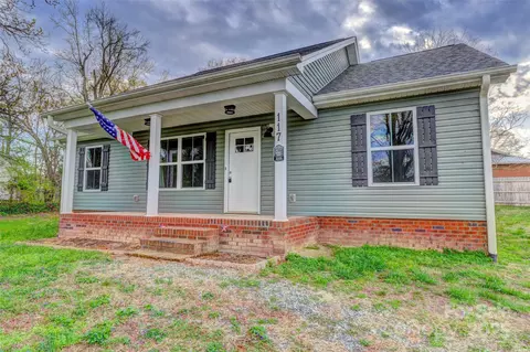 117 Hicks St, Cherryville, NC 28021