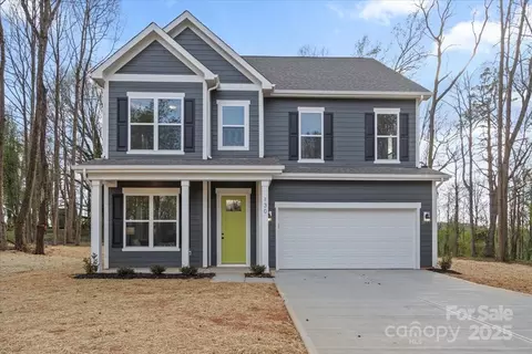 130 Big Oak Ln, Statesville, NC 28625