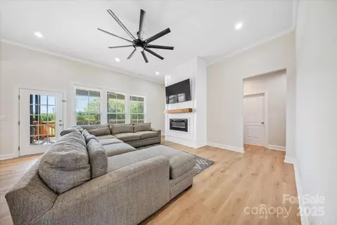 Living - 7419 Tesh Rd, Monroe, NC 28110 photo 1 of 2