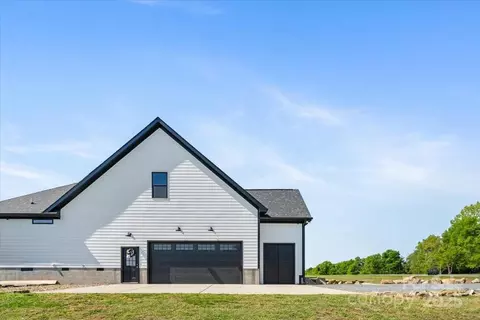 Exterior - 7419 Tesh Rd, Monroe, NC 28110 photo 8 of 8
