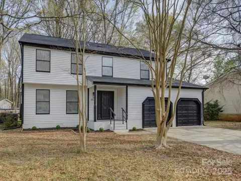 4427 Gaynelle Dr, Charlotte, NC 28215