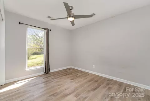 Bedroom - 2014 Cardinal Loop, Stanley, NC 28164 photo 2 of 5