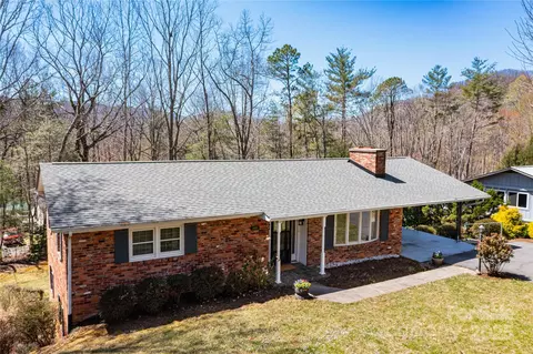101 Jeanie Ave, Black Mountain, NC 28711