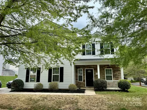 6565 Hasley Woods Dr, Huntersville, NC 28078