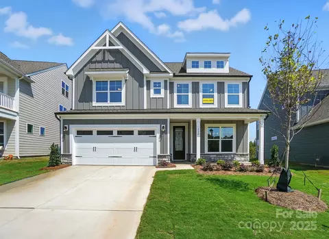 132 Longwood Rd, Mooresville, NC 28115