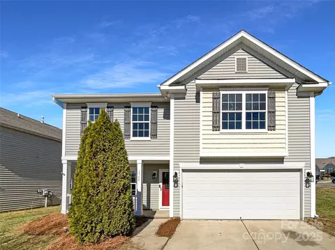 1542 Eastway Dr, Dallas, NC 28034