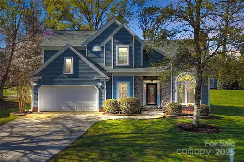 12743 Netherhall Dr, Charlotte, NC 28269