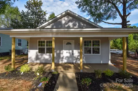 1109 Old Charlotte Rd, Statesville, NC 28677