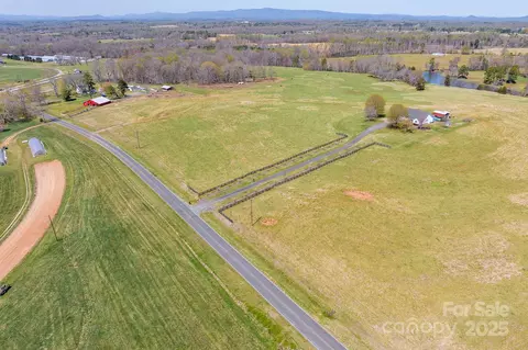825 Ed Hamrick Rd, Shelby, NC 28150