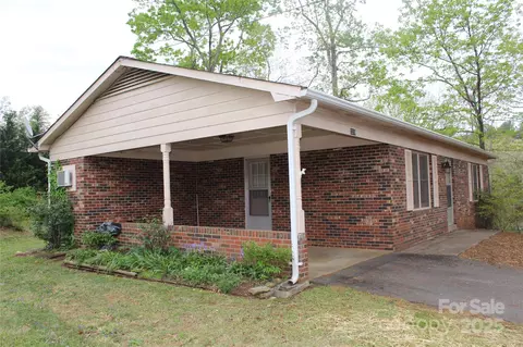 Exterior - 2339 Crestview St, Morganton, NC 28655 photo 8 of 8