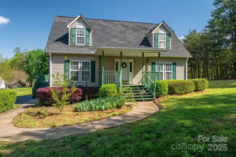 7553 Katherine Dr, Denver, NC 28037