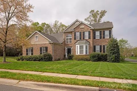 2800 Tuscarora Ln, Waxhaw, NC 28173