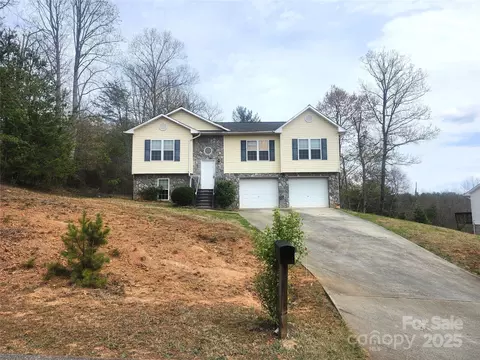 1140 Allman Ridge Rd, Morganton, NC 28655