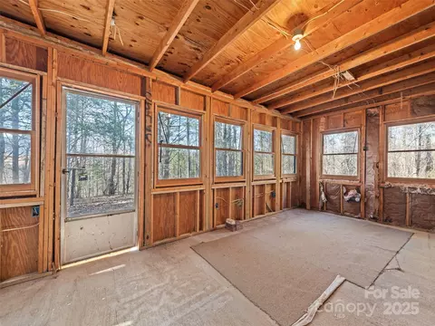 91 Jeter Rd, Clyde, NC 28721 photo 26