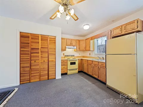 91 Jeter Rd, Clyde, NC 28721 photo 20