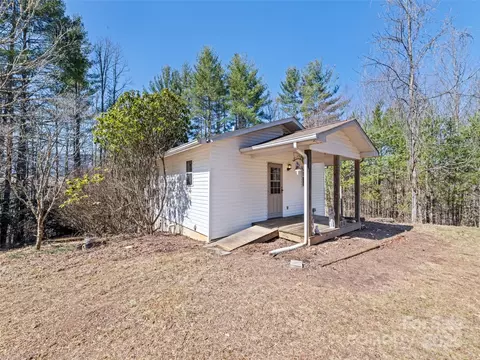 91 Jeter Rd, Clyde, NC 28721 photo 2