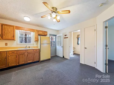 91 Jeter Rd, Clyde, NC 28721 photo 22