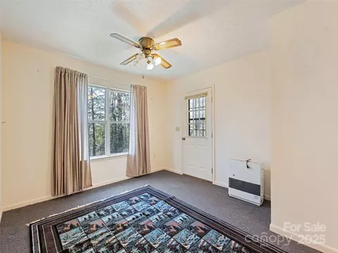 91 Jeter Rd, Clyde, NC 28721 photo 18