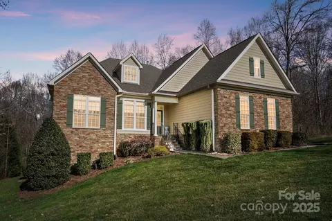 1567 Withers Dr, Denver, NC 28037