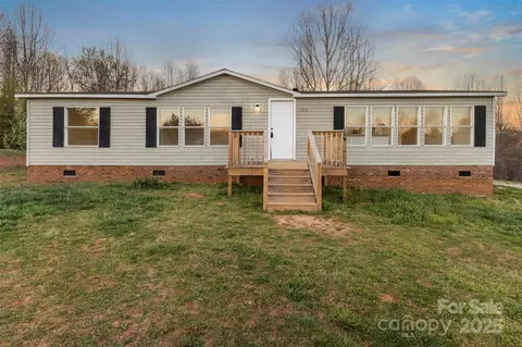 190 Grassy Meadow Ln, Statesville, NC 28625