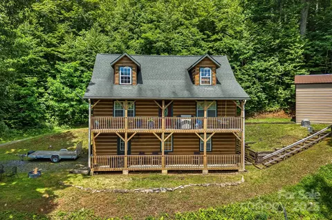 110 Red Wolf Ln, Mars Hill, NC 28754