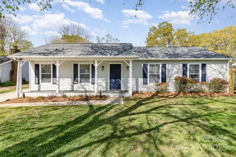 3512 Oxford Hill Ct, Charlotte, NC 28269