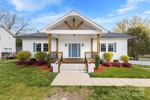 1238 Perkins St, Gastonia, NC 28054