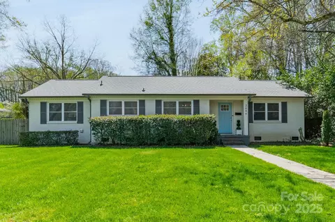 3646 Enfield Rd, Charlotte, NC 28205