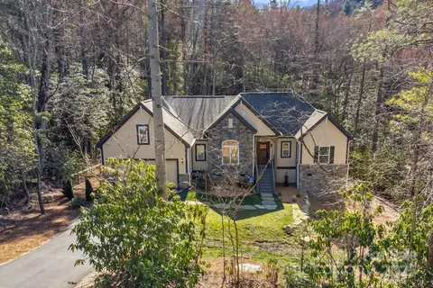 39 Pine Forest Ct, Sapphire, NC 28774