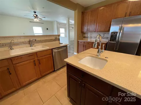 Kitchen - 707 Sinclair Dr, Monroe, NC 28112 photo 3 of 4