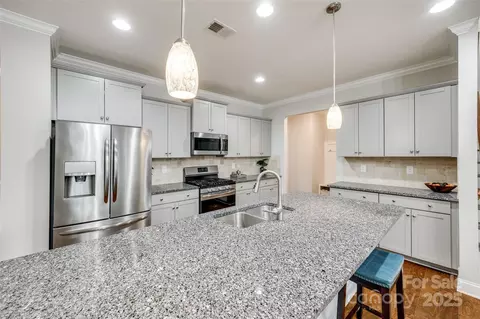 Kitchen - 1211 Croft Dr, Fort Mill, SC 29708 photo 1 of 4