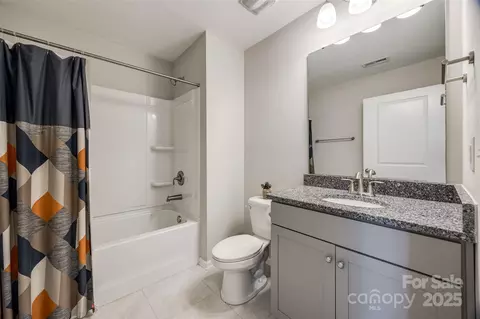 Bath - 1211 Croft Dr, Fort Mill, SC 29708 photo 4 of 4