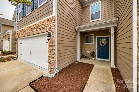 Exterior - 1211 Croft Dr, Fort Mill, SC 29708 photo 2 of 5