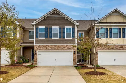 1211 Croft Dr, Fort Mill, SC 29708