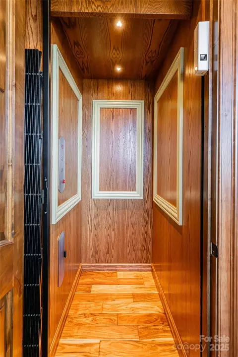 Entry Way - 24 Snow Ridge Dr, Hendersonville, NC 28792 photo 1 of 1
