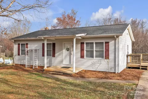 59 Timothy Dan Ln, Taylorsville, NC 28681