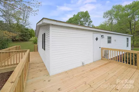 450 Tot Dellinger Rd, Cherryville, NC 28021 photo 3