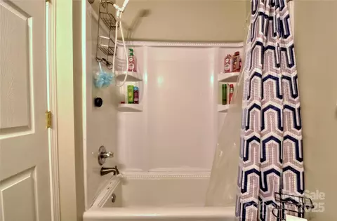 Bath - 302 Griffith Rd, Monroe, NC 28112 photo 3 of 3