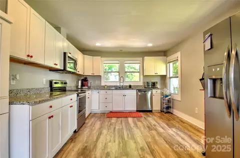 Kitchen - 302 Griffith Rd, Monroe, NC 28112 photo 1 of 3