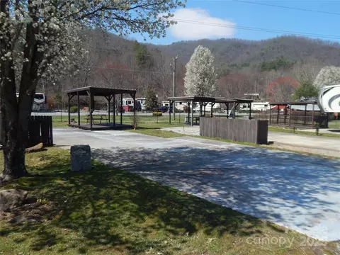 50 Timber Leaf 8 Dr #8, Sylva, NC 28779 photo 6