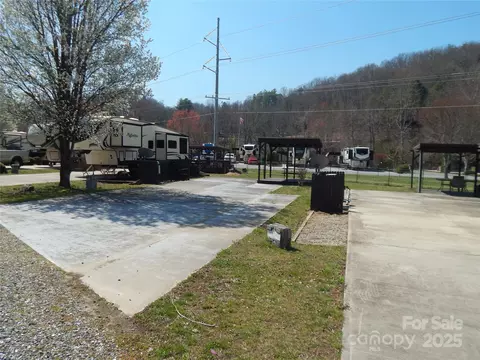 50 Timber Leaf 8 Dr #8, Sylva, NC 28779
