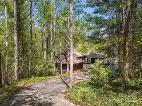 320 Hillswick Rd, Tryon, NC 28782 photo 2