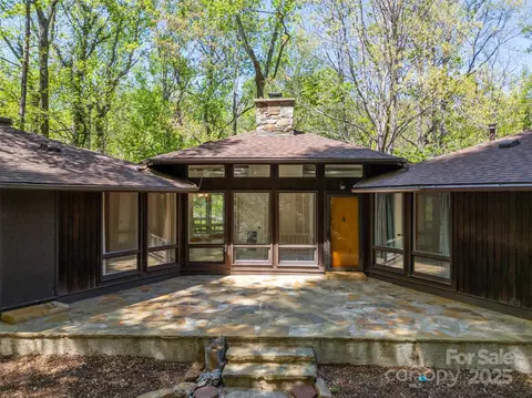 320 Hillswick Rd, Tryon, NC 28782 photo 4
