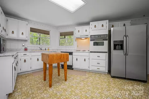 320 Hillswick Rd, Tryon, NC 28782 photo 13